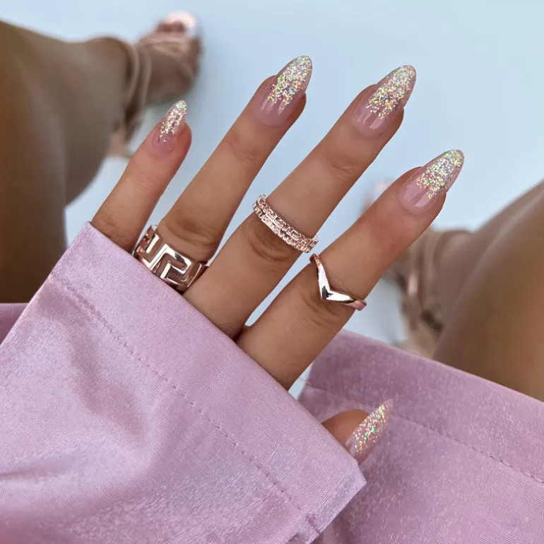 Glisten Here